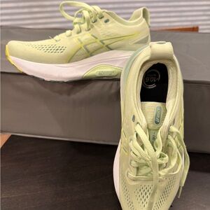 ASICS Womens Gel-Kayano 31 running shoes